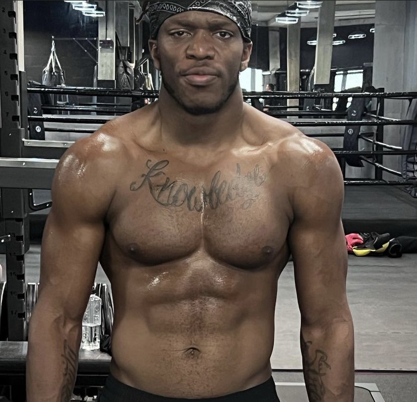 KSI’s Pre-Fight Physique Draws Laughter from Fans – The Banter Continues!