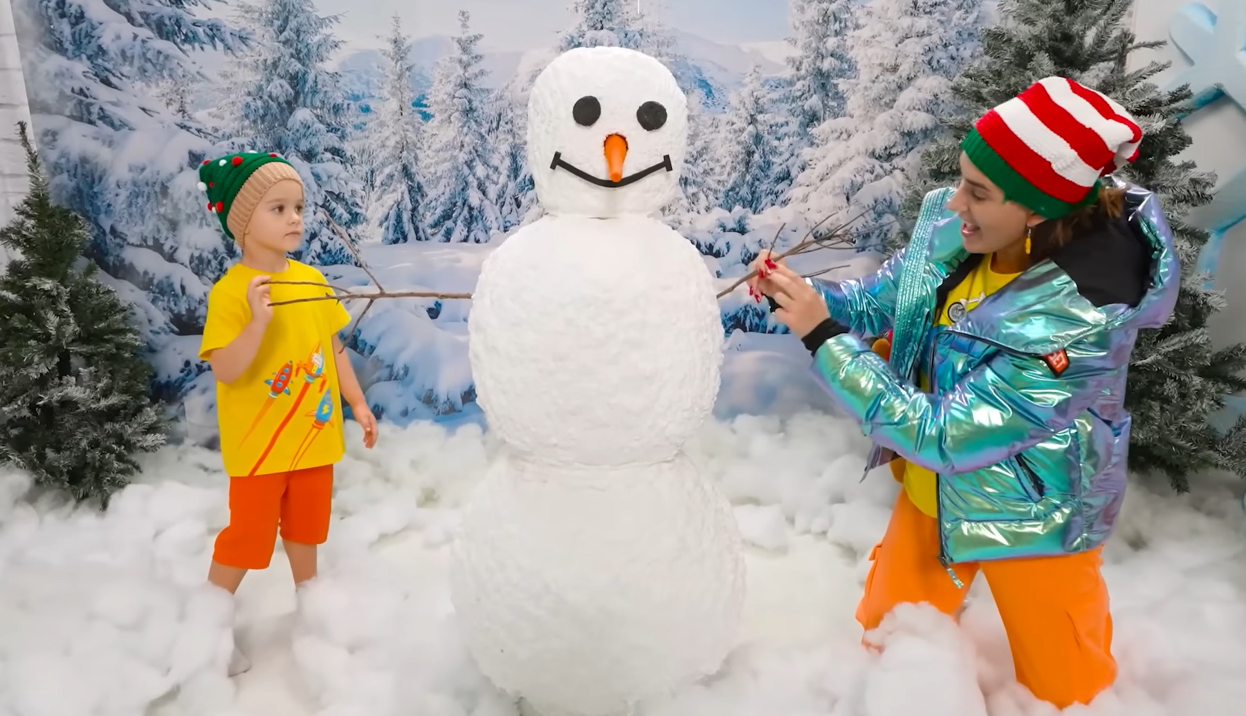 Watch How Russian-American Kid YouTubers Vlad and Niki, Family Prepare For Christmas